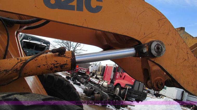 image for item I3091 2000 Case 621C wheel loader