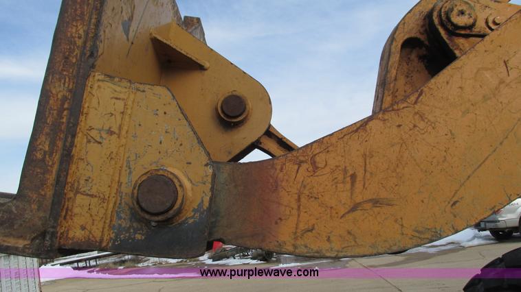 image for item I3091 2000 Case 621C wheel loader