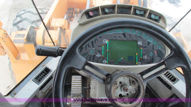 image for item I3091 2000 Case 621C wheel loader