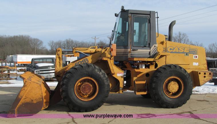 image for item I3092 1998 Case 621B wheel loader