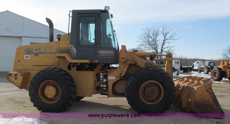 image for item I3092 1998 Case 621B wheel loader