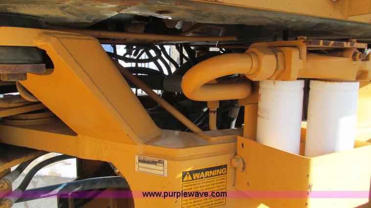 image for item I3092 1998 Case 621B wheel loader