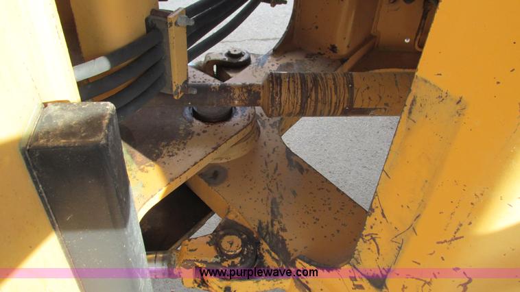 image for item I3092 1998 Case 621B wheel loader