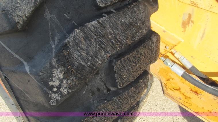 image for item I3092 1998 Case 621B wheel loader