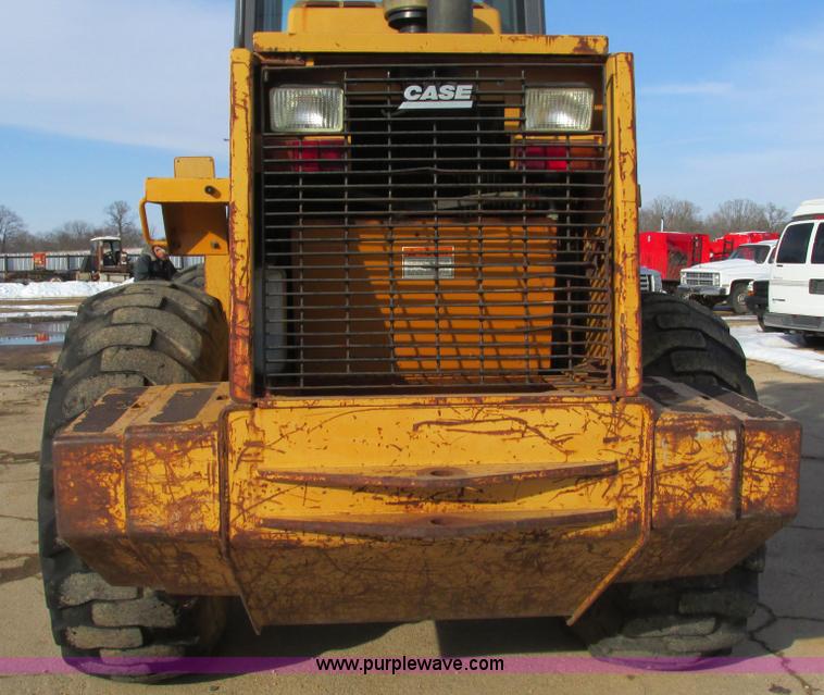 image for item I3092 1998 Case 621B wheel loader