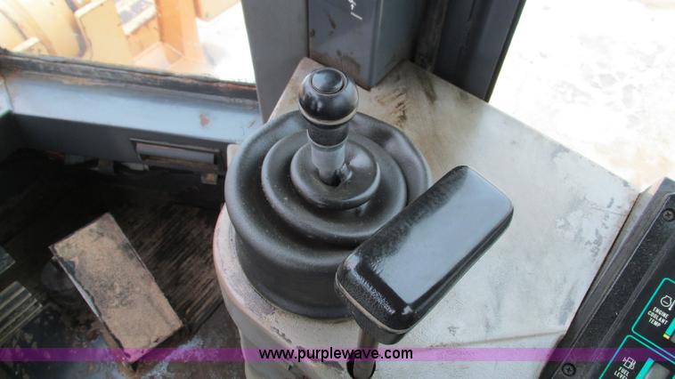 image for item I3092 1998 Case 621B wheel loader