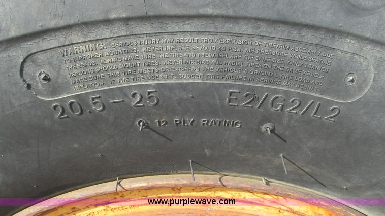 image for item I3092 1998 Case 621B wheel loader