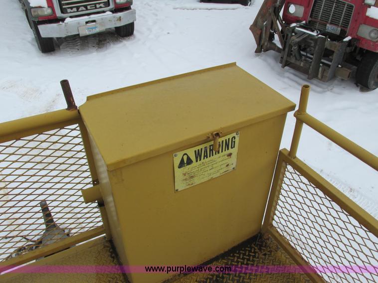 image for item I3771 Bowie 1500 hydro seeder