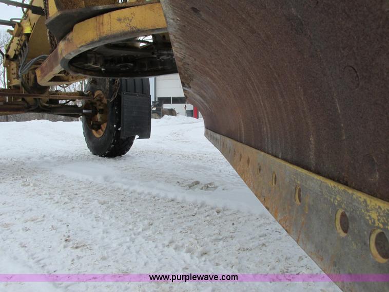 image for item I3772 1980 Caterpillar 140G articulated motor grader