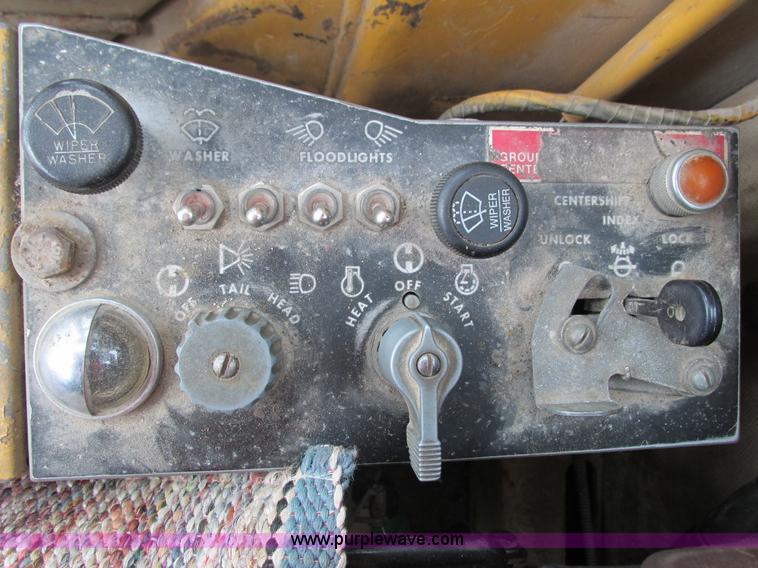 image for item I3772 1980 Caterpillar 140G articulated motor grader