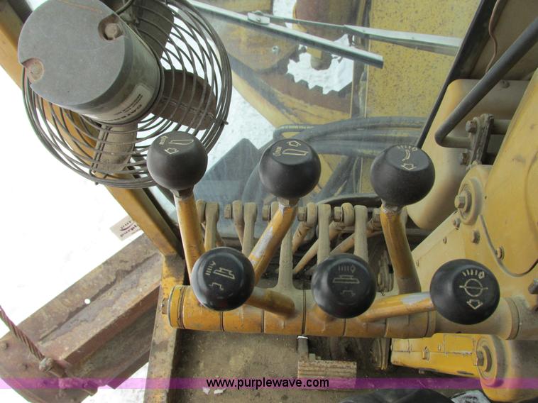image for item I3772 1980 Caterpillar 140G articulated motor grader