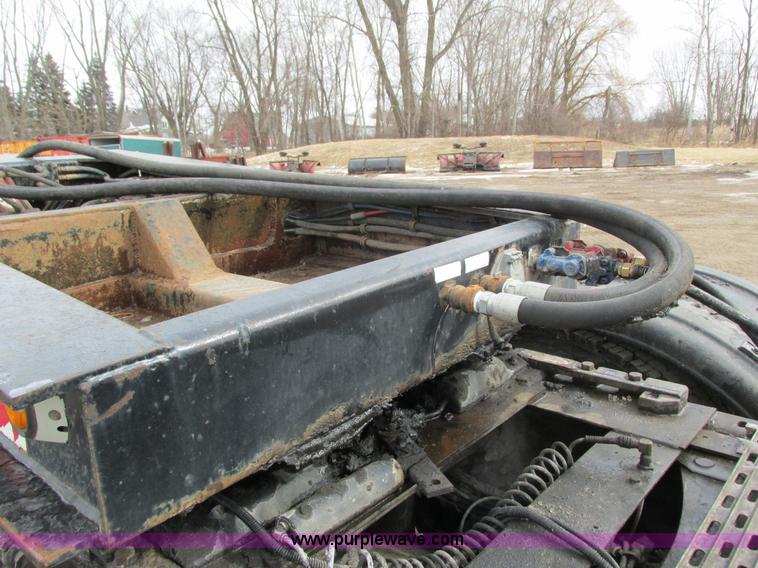 image for item I3785 2001 Load King lowboy trailer