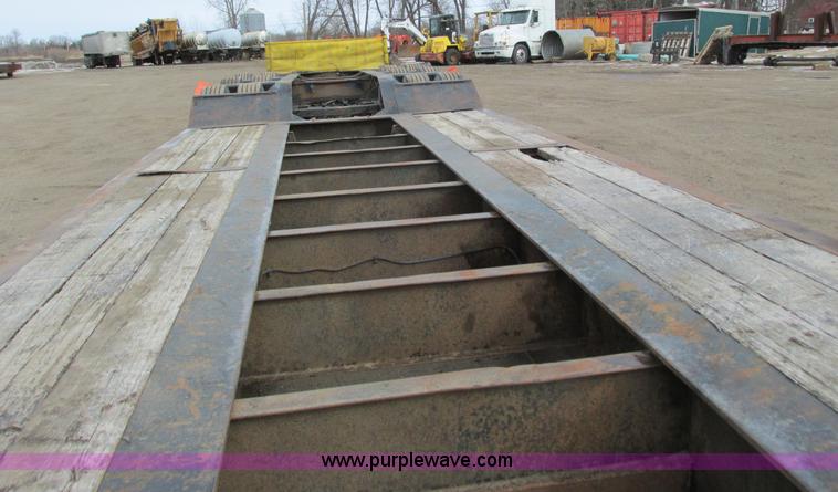 image for item I3785 2001 Load King lowboy trailer