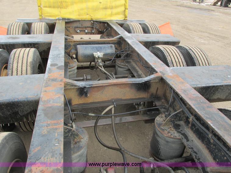 image for item I3785 2001 Load King lowboy trailer