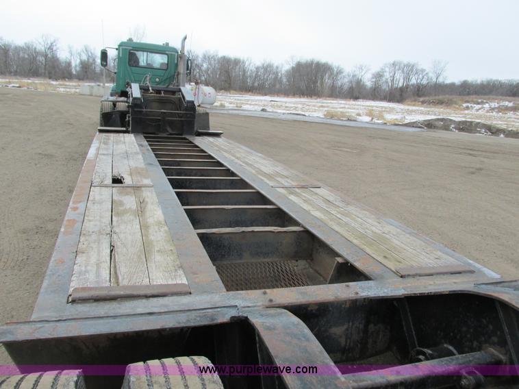 image for item I3785 2001 Load King lowboy trailer