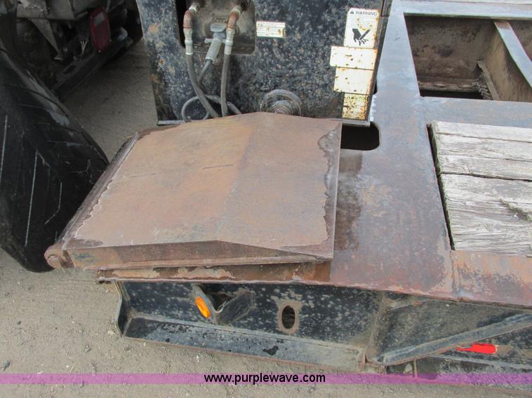 image for item I3785 2001 Load King lowboy trailer