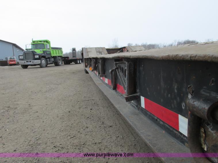 image for item I3789 1992 Nelson ART-FL-401D equipment trailer