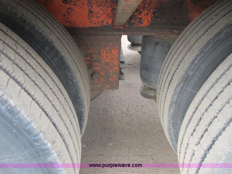 image for item I3789 1992 Nelson ART-FL-401D equipment trailer