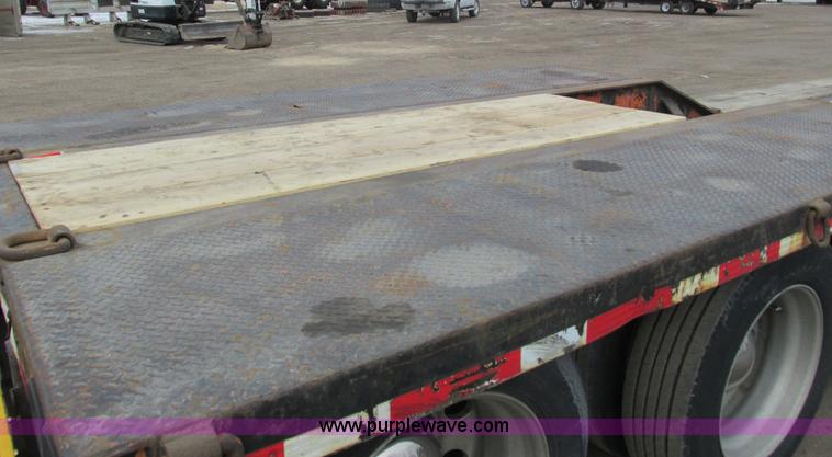 image for item I3789 1992 Nelson ART-FL-401D equipment trailer