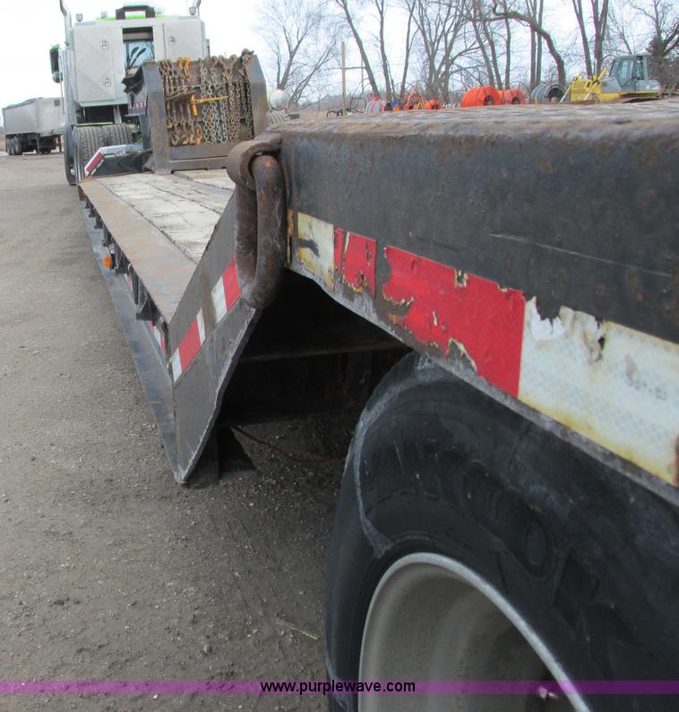 image for item I3789 1992 Nelson ART-FL-401D equipment trailer