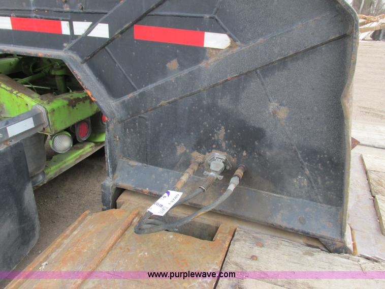 image for item I3789 1992 Nelson ART-FL-401D equipment trailer