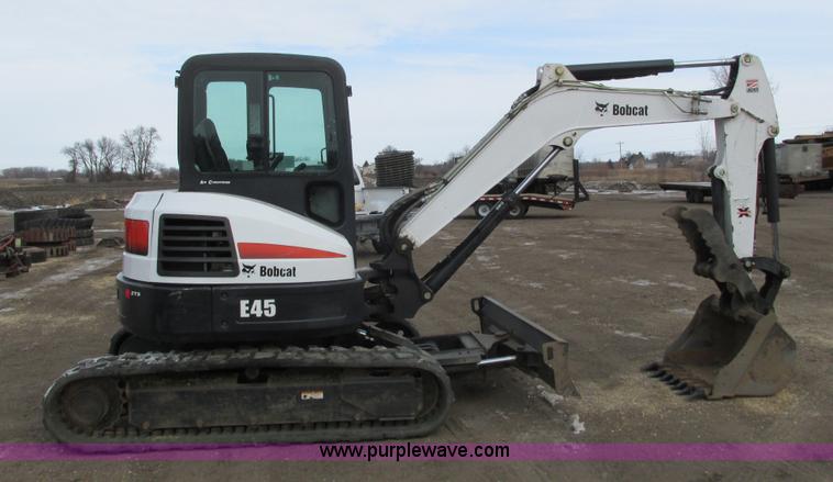 image for item I3790 2011 Bobcat E45M-ZT compact excavator