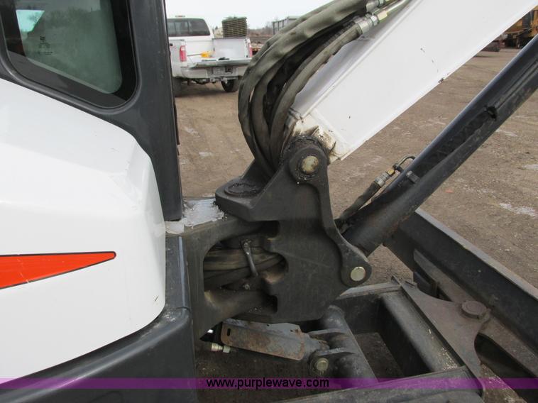 image for item I3790 2011 Bobcat E45M-ZT compact excavator