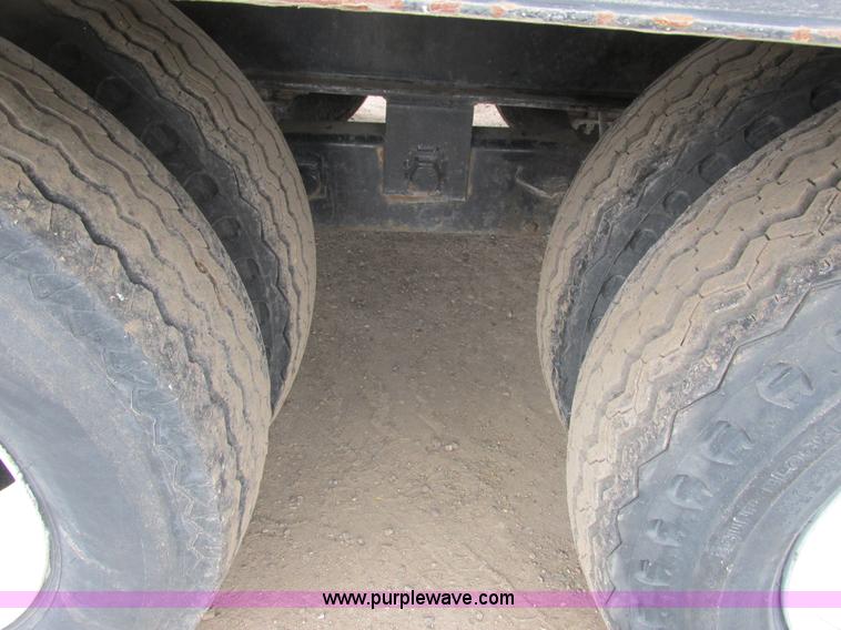 image for item I3791 1989 Redi Haul equipment trailer