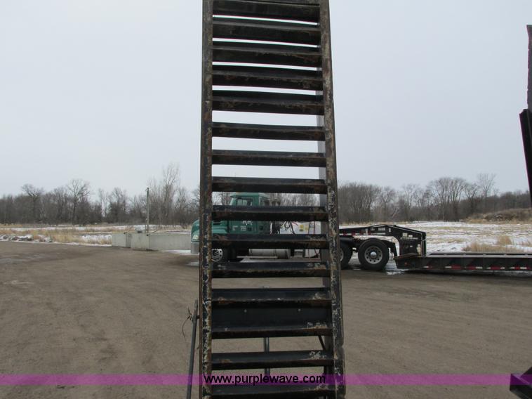 image for item I3791 1989 Redi Haul equipment trailer