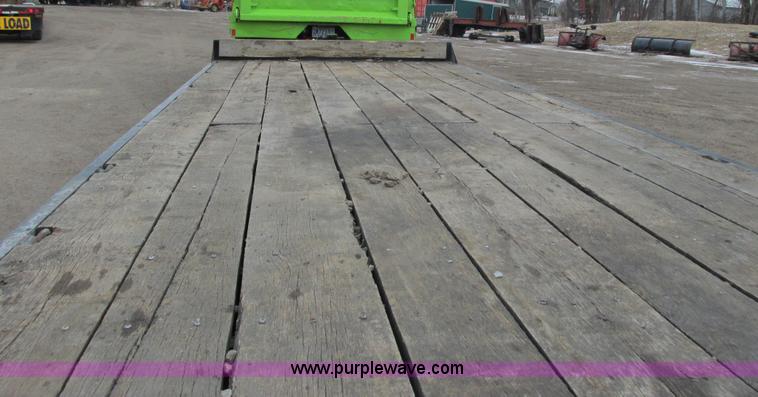 image for item I3791 1989 Redi Haul equipment trailer