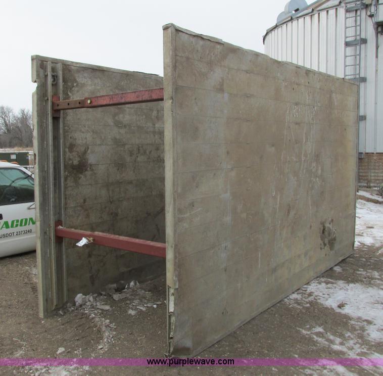 image for item I3793 Pro Tech trench box