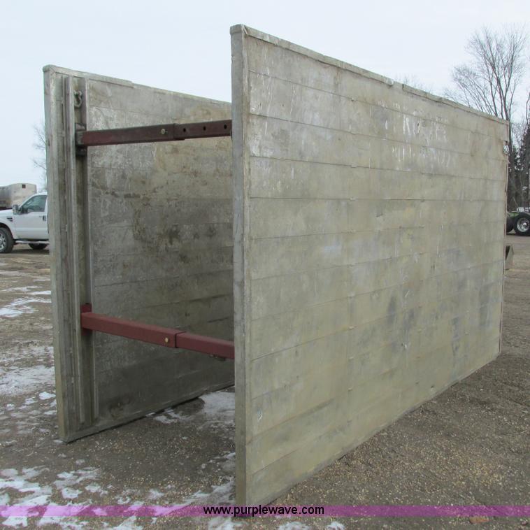 image for item I3793 Pro Tech trench box