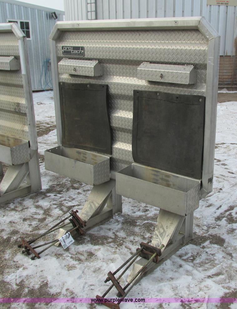 image for item I3795 Pro Tech headache rack