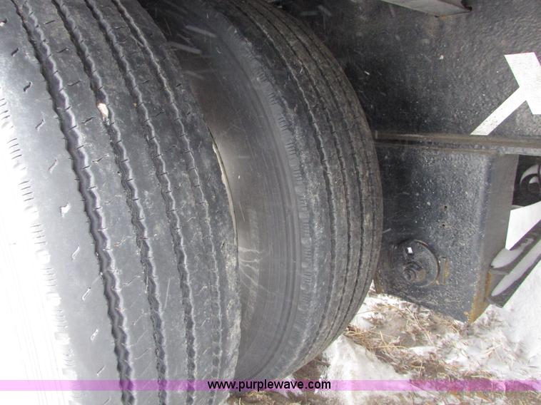 image for item I6587 2004 XL Specialized XL 70 lowboy trailer