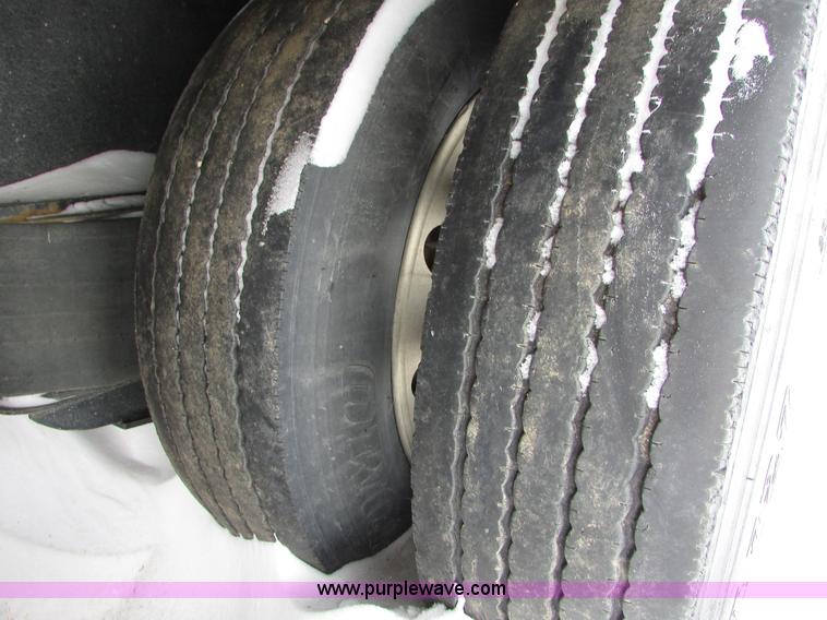 image for item I6587 2004 XL Specialized XL 70 lowboy trailer