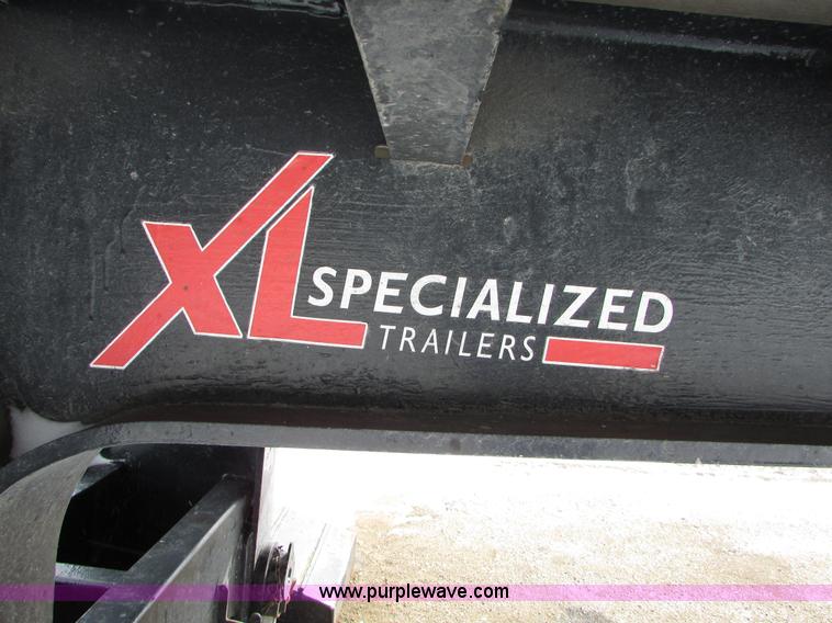image for item I6587 2004 XL Specialized XL 70 lowboy trailer