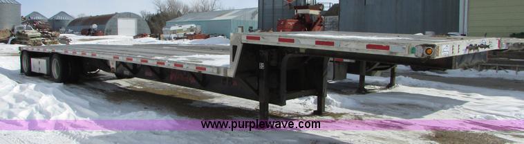 image for item I6589 2007 Fontaine Infinity drop deck trailer