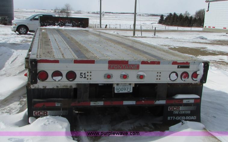 image for item I6589 2007 Fontaine Infinity drop deck trailer