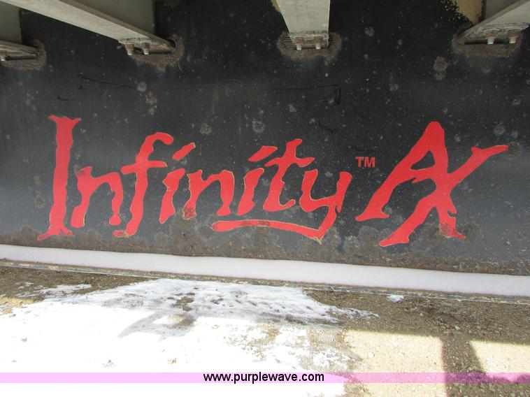 image for item I6589 2007 Fontaine Infinity drop deck trailer