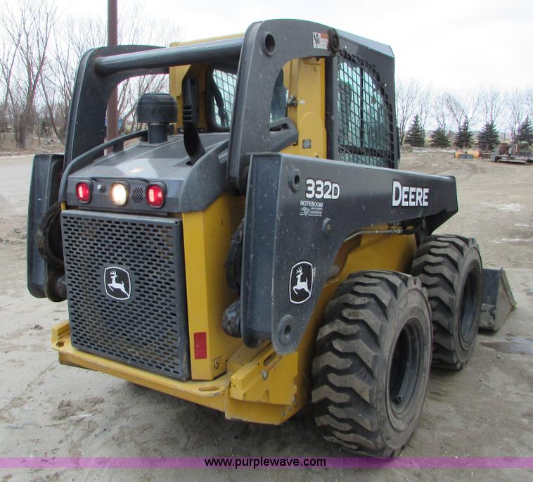 image for item I6601 2012 John Deere 332D skid steer