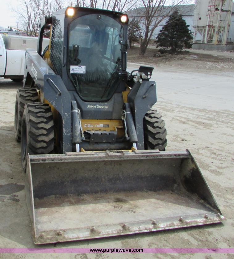 image for item I6601 2012 John Deere 332D skid steer