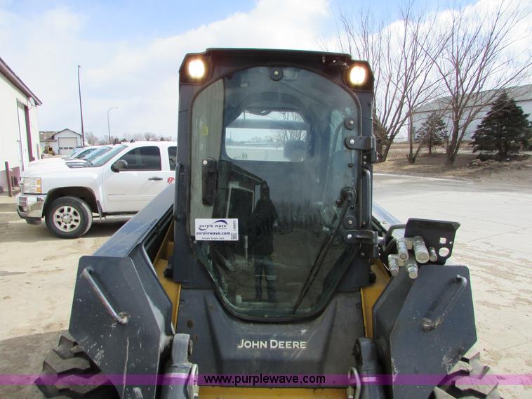 image for item I6601 2012 John Deere 332D skid steer