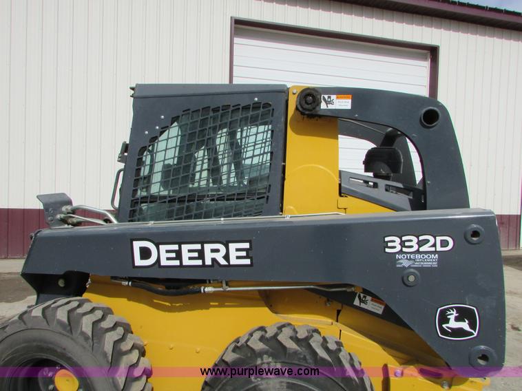 image for item I6601 2012 John Deere 332D skid steer