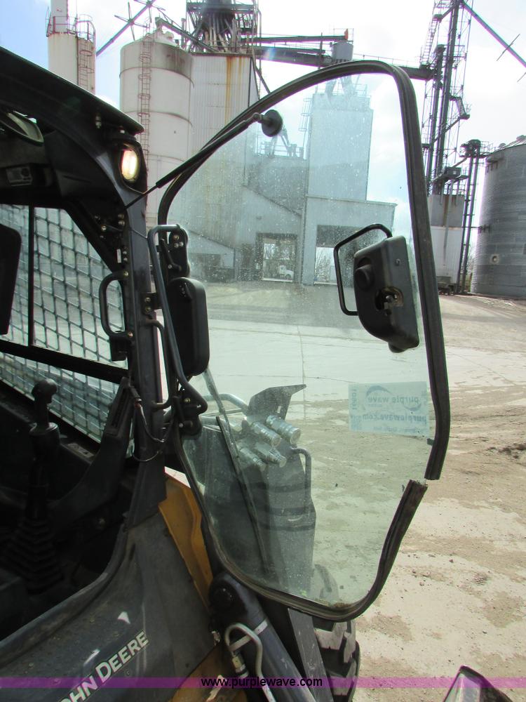 image for item I6601 2012 John Deere 332D skid steer