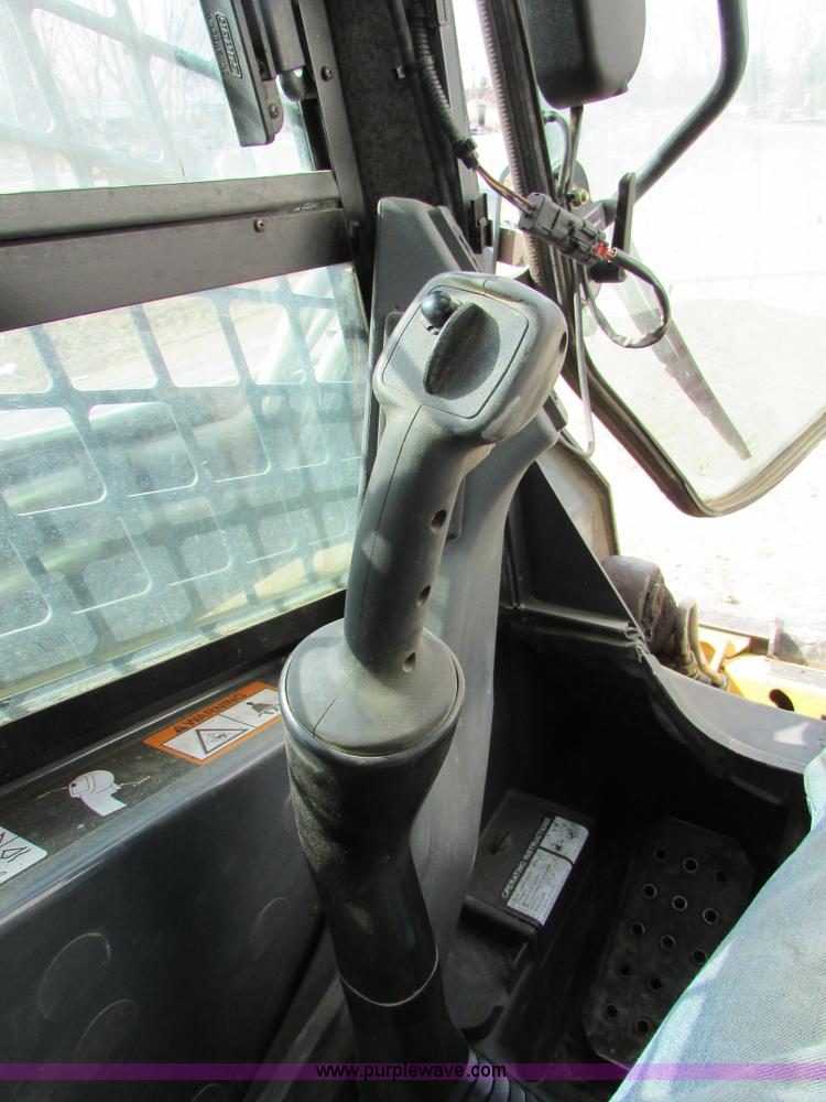 image for item I6601 2012 John Deere 332D skid steer