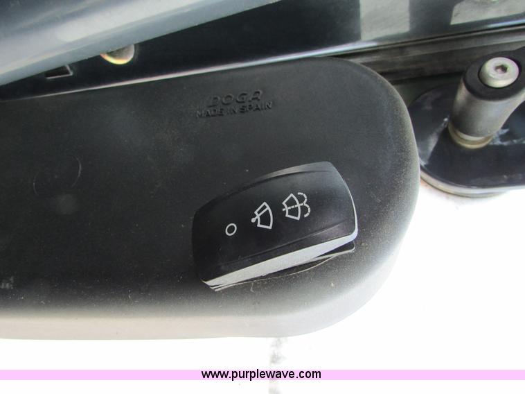 image for item I6601 2012 John Deere 332D skid steer