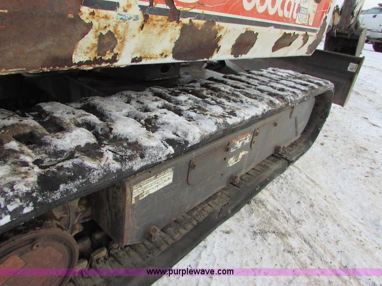 image for item I6611 1998 Bobcat X325 C series compact excavator