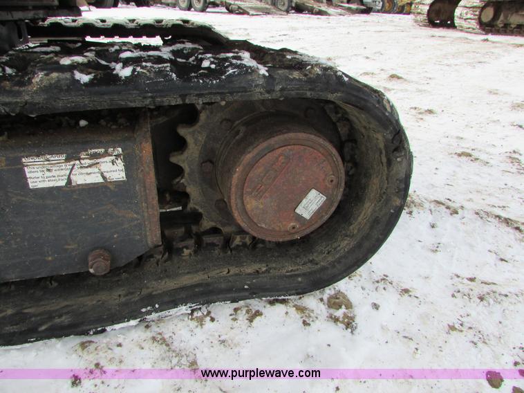 image for item I6611 1998 Bobcat X325 C series compact excavator