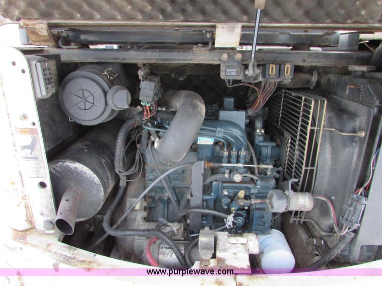 image for item I6611 1998 Bobcat X325 C series compact excavator