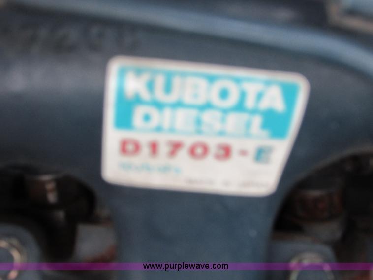 image for item I6611 1998 Bobcat X325 C series compact excavator